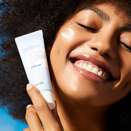 COSRX - Ultra - Light Invisible Sunscreen SPF50+/PA++++ - Light Moisturizing Sunscreen - 50ml
