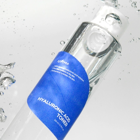 Isntree - Hyaluronic Acid Toner - Hydrating Toner with Hyaluronic Acid - 200ml