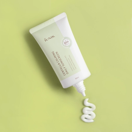 iUNIK - Centella Calming Daily Sunscreen SPF 50+ PA++++ - Sunscreen Cream - 60ml 